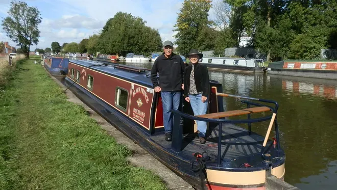 Modern Canal Boats Modern Canal Boats
